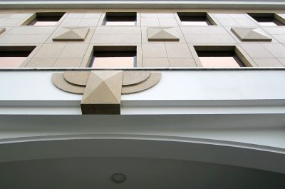 ООО «Инт-Экст» успешно завершен ремонт фасадов зданий по адресу: ул. Балчуг, д.5 и д.7, для ЗАО «СТ Балчуг».